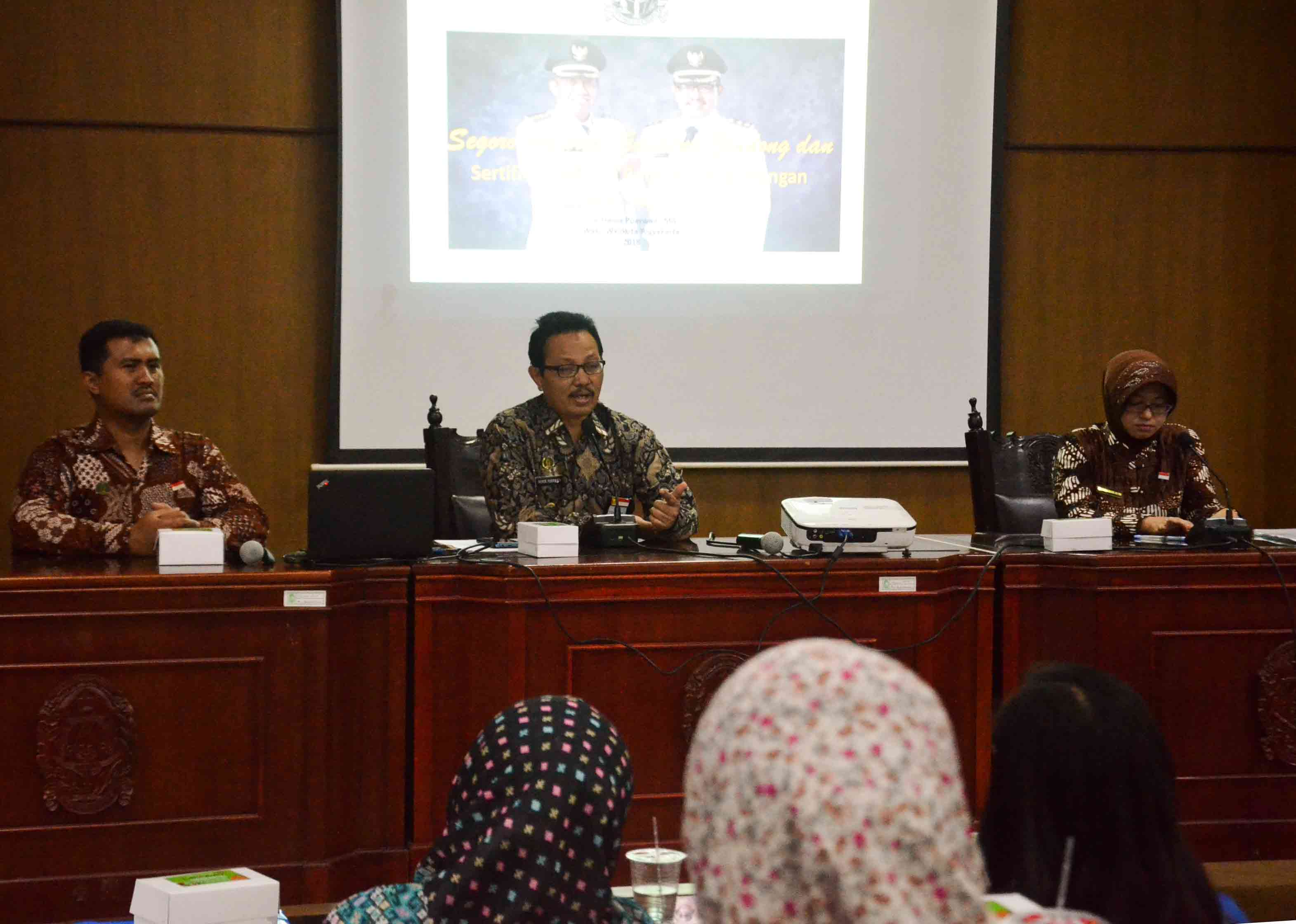 Peningkatan Ekonomi Melalui Program Gandeng Gendhong