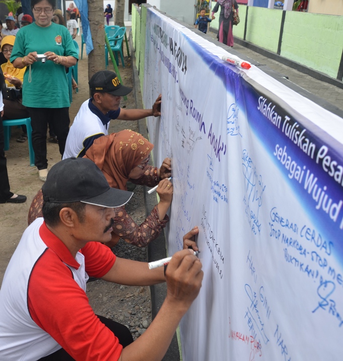 RW 24 Wirogunan Deklarasikan Bebas Asap Rokok dan Narkoba