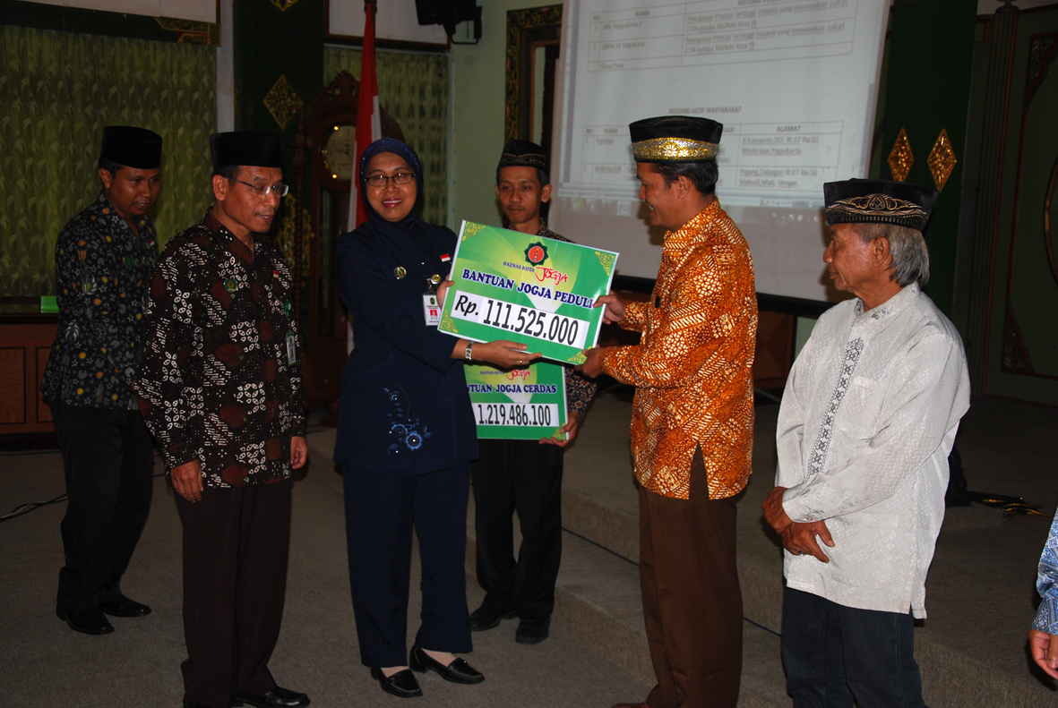 PEMKOT KOTA YOGYAKARTA PERINGATI MAULUD NABI MUHAMMMAD SAW